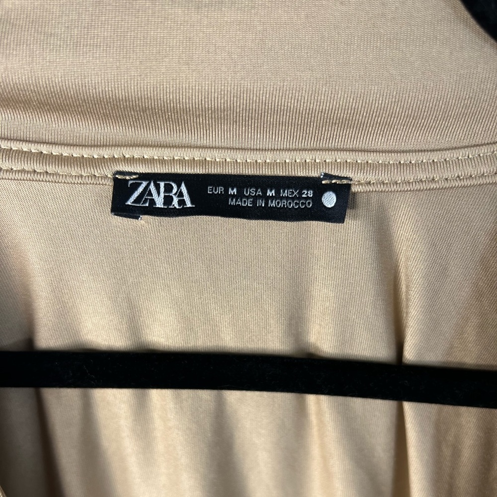Zara blouse size M gold